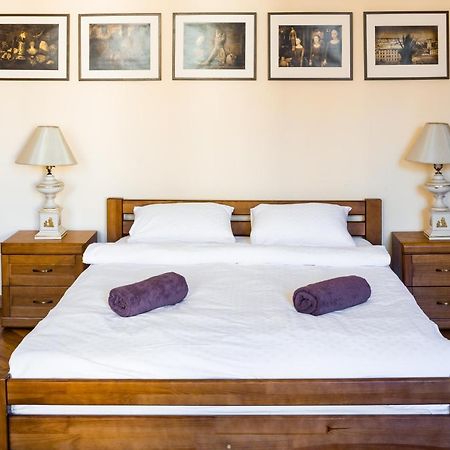 Romari Ставропігійська Apartment Lviv Bagian luar foto