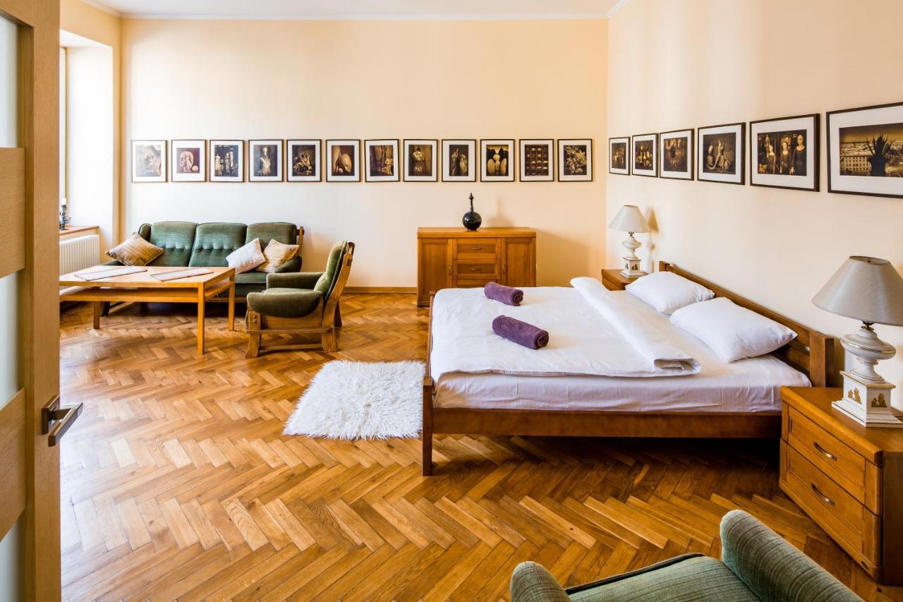 Romari Ставропігійська Apartment Lviv Bagian luar foto