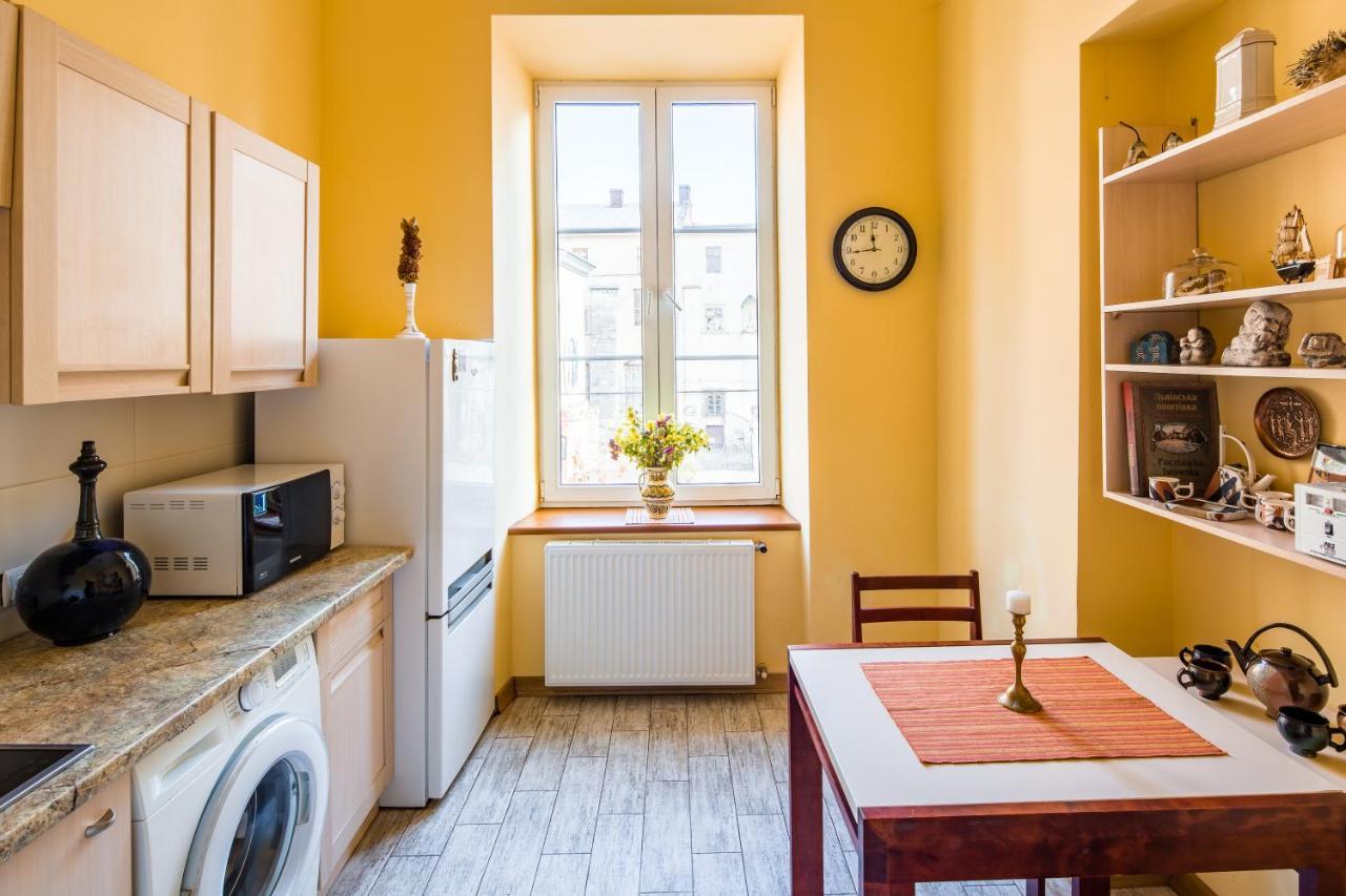 Romari Ставропігійська Apartment Lviv Bagian luar foto